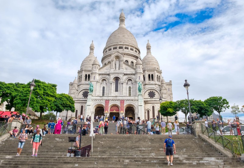 PÚTNICKÝ PARÍŽ A PO STOPÁCH FRANCÚZSKYCH SVÄTCOV: LISIEUX, LE MONT SAINT MICHEL, TOURS, PARAY LE MONIAL, ARS, DARDILLY, ANNECY 