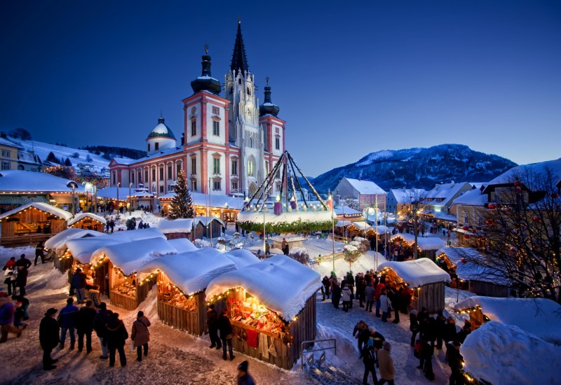 ČARO ADVENTU - Bratislava, Mariazell, Graz, Budapešť s odchodom z Košíc 